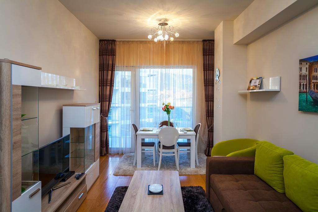 Luxury Apartment Anastasia Tre Canne بودفا الغرفة الصورة